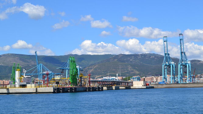Vista de la terminal de Vopak en el Puerto de Algeciras.
