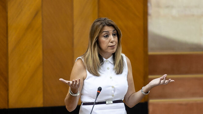 Susana Díaz, en su escaño del Parlamento andaluz