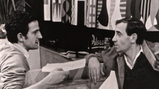 Truffaut y Aznavour en un descanso del rodaje de 'Tirez sur le pianiste'.