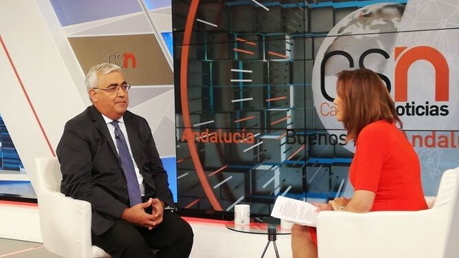 Antonio Ramírez de Arellano, consejero de Economía, durante la entrevista a Canal Sur.