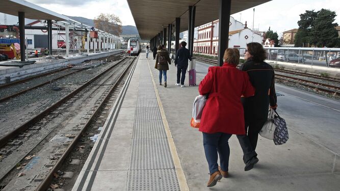 Renfe adelanta el horario de las salidas del tren desde Algeciras a Madrid desde el martes 11 de diciembre