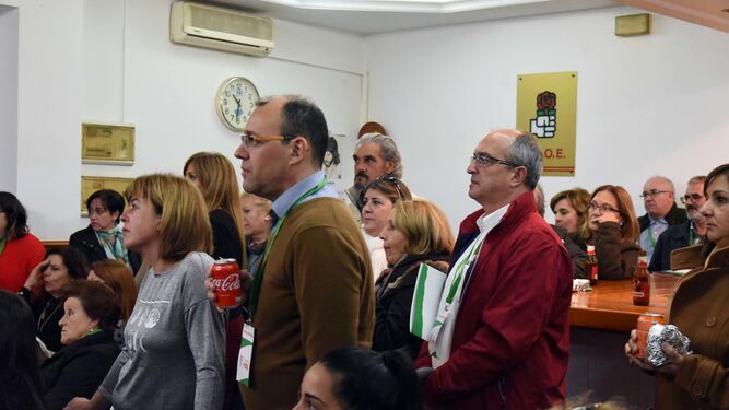 Caras largas en  la sede del PSOE de Algeciras la noche del 2D