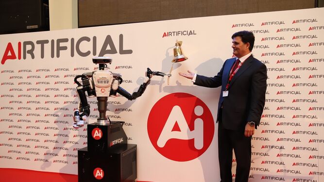 Airtificial debutó en Bolsa a finales de noviembre tras el toque de campana de un robot de inteligencia artificial.