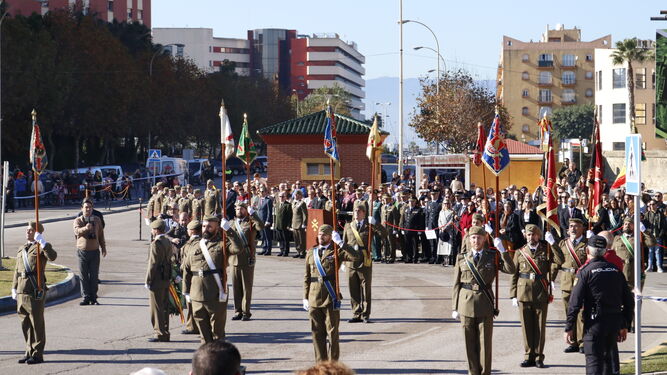 Un momento de la parada militar en La Línea durante los actos por el 40 aniversario de la Constitución.