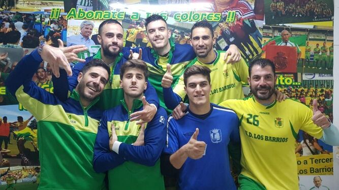 Sergio Iglesias, Javi Forján, Biri, Dani Hedrera, Goma, César Ramón y Paco Borrego, los siete jerezanos de la Unión Deportiva Los Barrios.