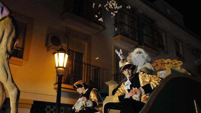 Una de las cabalgatas de Reyes Magos en San Roque.