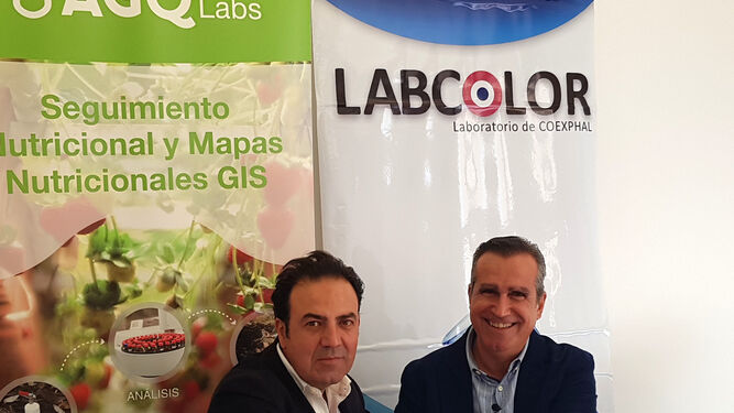 Estanislao Martínez, presidente del grupo tecnológico AGQ Labs, y Luis Miguel Fernández, gerente de Coexphal.