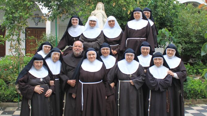 Las Hermanas Clarisas del Convento de Regina Coeli de Sanlúcar.
