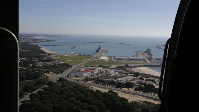 La localidad de Rota cuenta con la base naval.