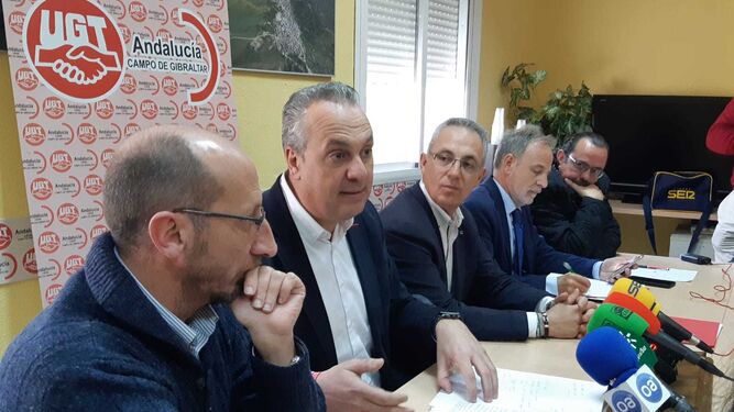Triano, Ruiz Boix, Lozano, De la Encina y Serrano durante la rueda de prensa sobre los PGE 2019.