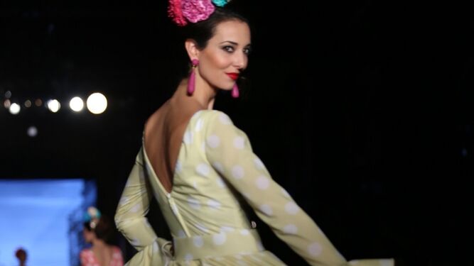 Carmen Acedo, fotos del desfile en We Love Flamenco 2019
