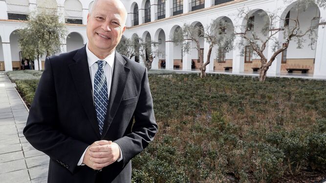 Javier Imbroda es ahora consejero de la Junta por Ciudadanos