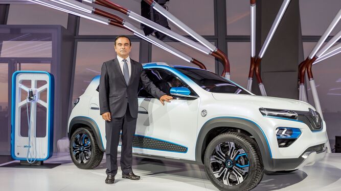 Carlos Ghosn acepta dimitir de Renault, poco antes de que sea destituido