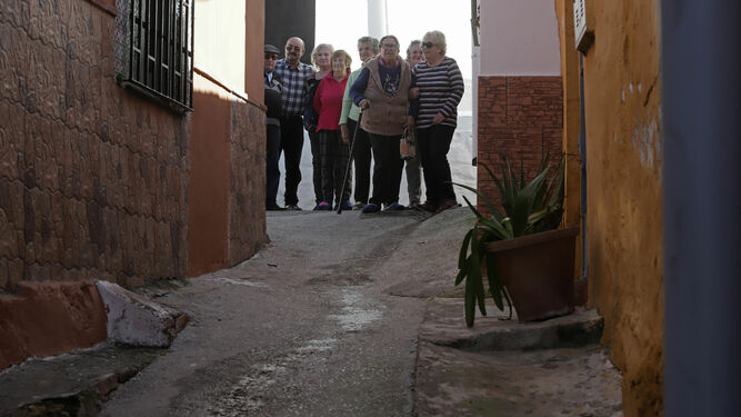 Los vecinos de La Juliana en el callejón que reclaman que se arregle