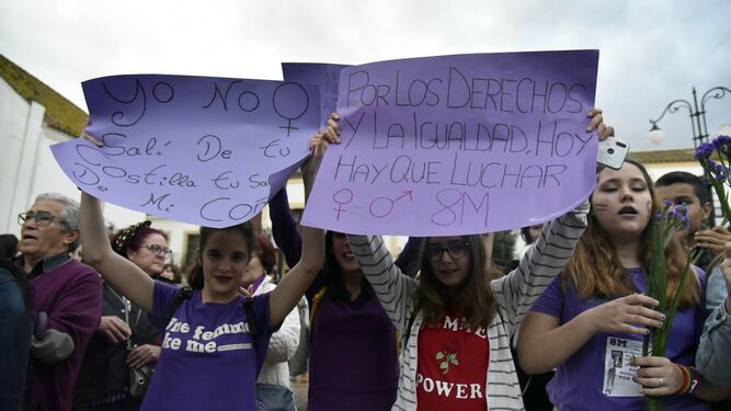 imagens manifestacion D&iacute;a de la Mujer en Los Barrios