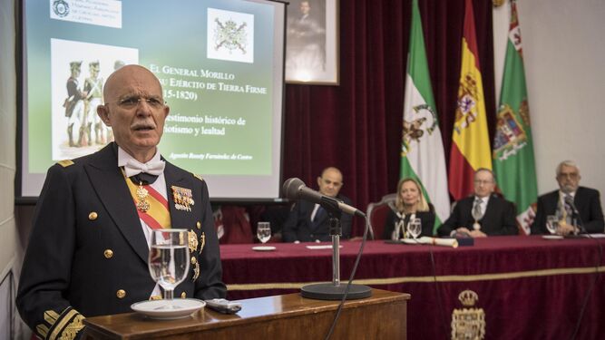 Agustín Rosety, e pasado mes de febrero, durante su discurso de ingreso en la Academia Hispano Americana de Cádiz.