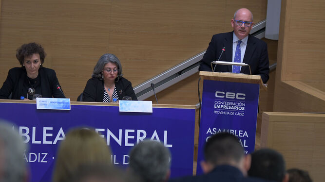 El presidente de la CEC, Javier Sánchez Rojas, interviene este miércoles en la asamblea de la patronal.