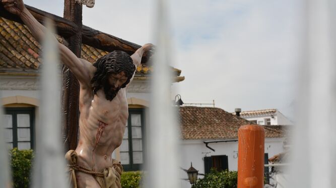 El Cristo de la Buena Muerte de San Roque durante el desfile del Jueves Santo de 2018.