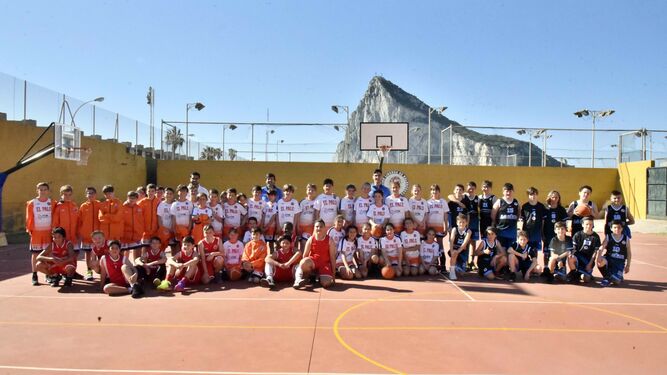 Torneo de Baloncesto de Semana Santa de la L&iacute;nea