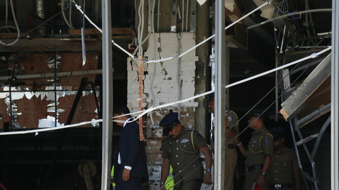 Las im&aacute;genes de las explosiones del domingo sangriento de Sri Lanka