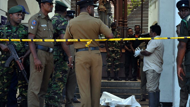 Im&aacute;genes de las consecuencias de las explosiones en Sri Lanka