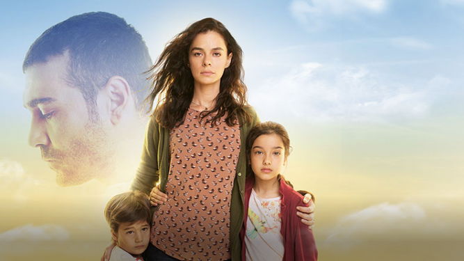Cartel promocional de la esperada serie turca 'Madre (Kadin)'