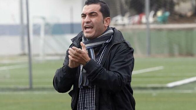 Adrián Hernández, durante un partido con el Churra