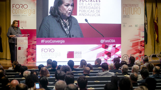 Concha Yoldi, vicepresidenta de la Conferencia de Consejos Sociales de las Universidades de España.