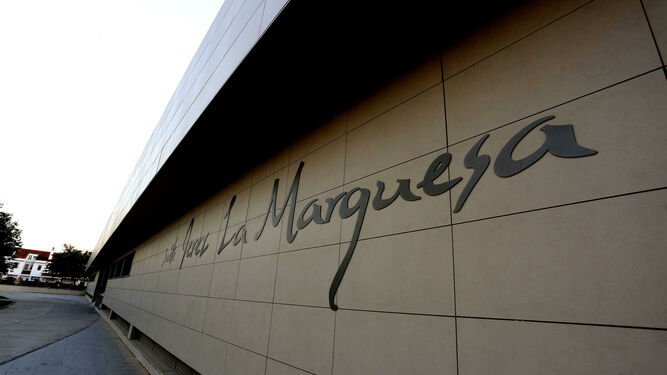 Fachada exterior del centro geriátrico Suite La Marquesa, en Jerez.