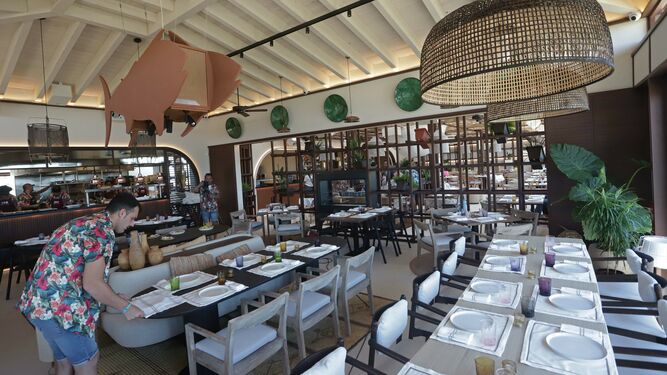 Dise&ntilde;o interior del restaurante BiBo Tarifa de Dani Garc&iacute;a