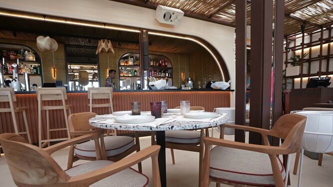Dise&ntilde;o interior del restaurante BiBo Tarifa de Dani Garc&iacute;a