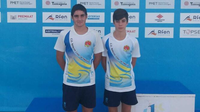 Los dos nadadores del Natación Ciudad de Algeciras en Tarragona.