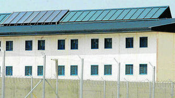 Fachada de la prisión de Puerto III.