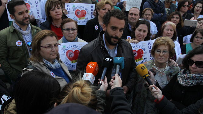 Jesús Candel, 'Spiriman', en una de sus protestas; ésta, en Huelva.