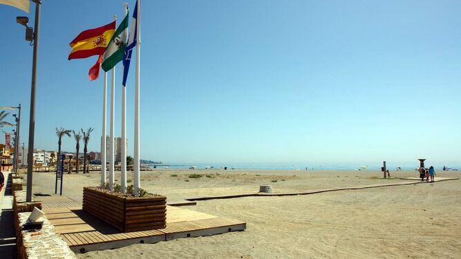 Imagen de archivo de la playa de Torreguadiaro.