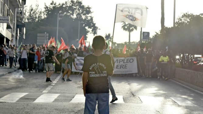 Las mejores fotos de la manifestaci&oacute;n de los trabajadores de Acerinox por la calles de Algeciras