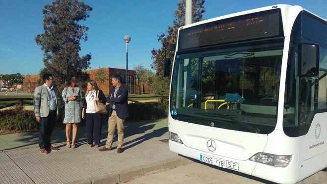 El nuevo autobús de Rota, que ya cuenta con ocho vehículos en el servicio de transporte público urbano.