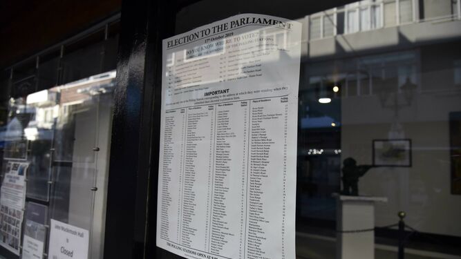 Una lista para consultar dónde debe votar cada ciudadano en Gibraltar.
