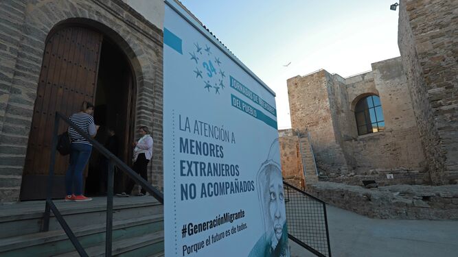 Fotos de la visita de los Defensores del Pueblo al Campo de Gibraltar