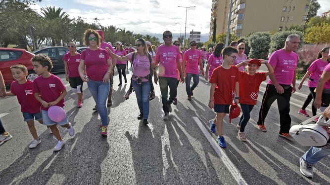 las mejores fotos de la Marcha contra el c&aacute;ncer de mama en Algeciras