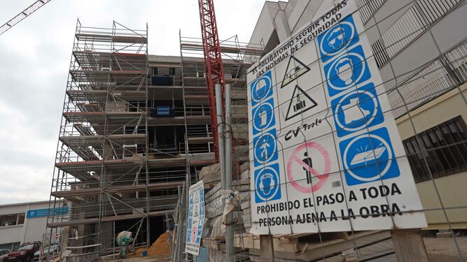 Estado actual de la obra de la nueva biblioteca del Campus Bahía de Algeciras.