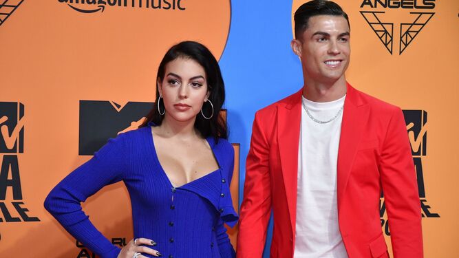 Cristiano Ronaldo y Georgina, en la alfombra roja de los premios MTV EMA en Sevilla en 2019
