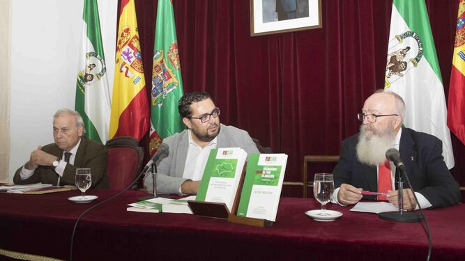 La presentación de los dos libros del Congreso Internacional del Vino en Andalucía.