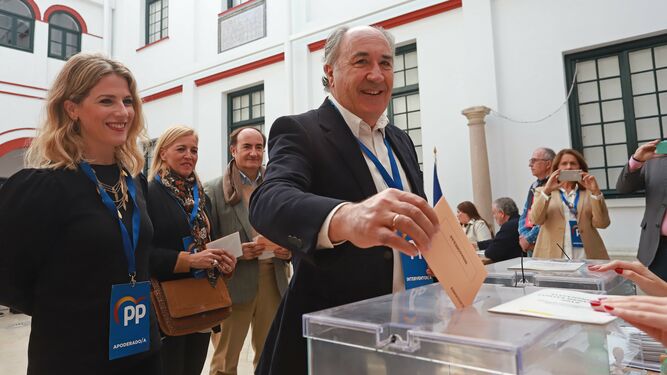 Las mejores fotos de la jornada electoral en Algeciras