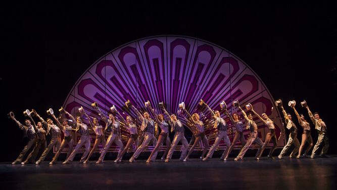 Representación de 'A Chorus Line' en el Teatro del Soho Caixabank.