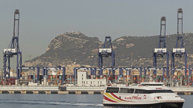 La termina de TTI en el Puerto de Algeciras.