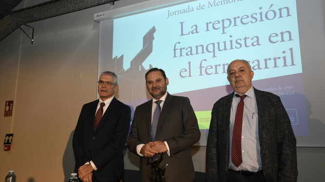 Antonio Táboas, presidente de Renfe, con José Luis Ábalos, ministros de Fomento.