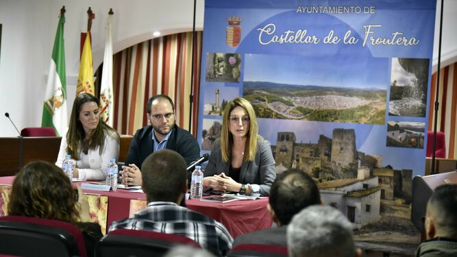 Inicio de las I Jornadas de Prehistoria en Castellar.