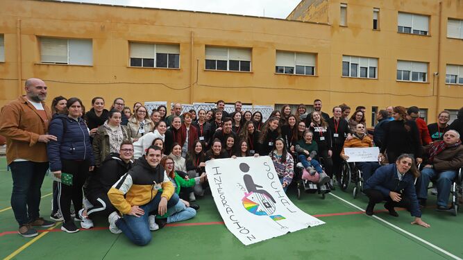 Las mejores fotos del acto por el D&iacute;a de la Discapacidad en el IES Levante de Algeciras