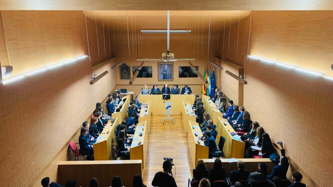 Una imagen del debate celebrado este sábado en el Ayuntamiento de El Puerto.